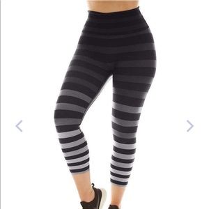 K-Deer Stripe Jody Stripe Black Gray Large